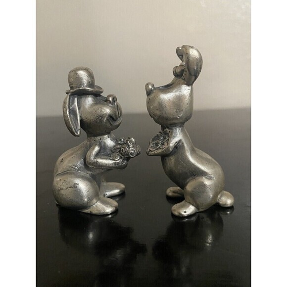 Vintage Peltro Italy Pewter Bride and Groom Dog Figurines Heavy Fine Pewter RARE - Picture 3 of 16